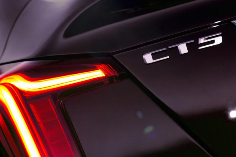  - Cadillac CT5 | les photos officielles des versions sport et Premium